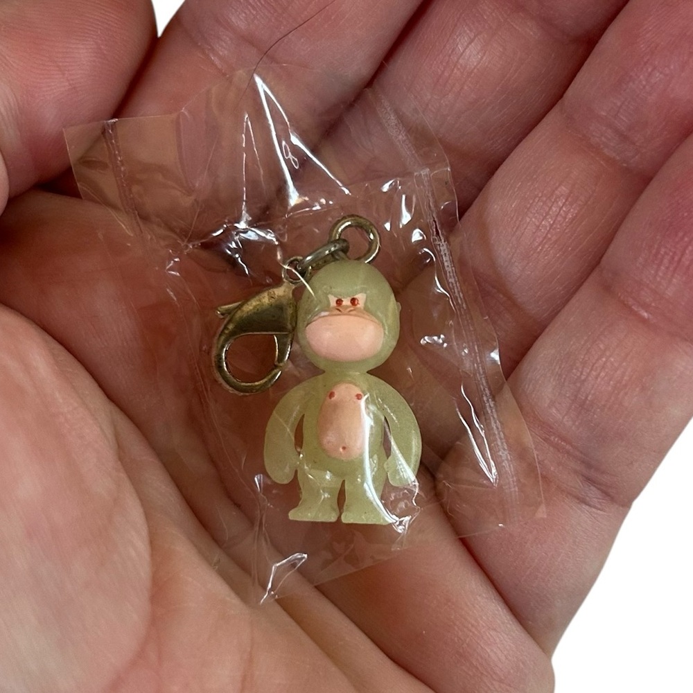 Rocket World Patrick Ma I.W.G. Hannibal Mountain Guerilla Glow Zipper Pull Charm